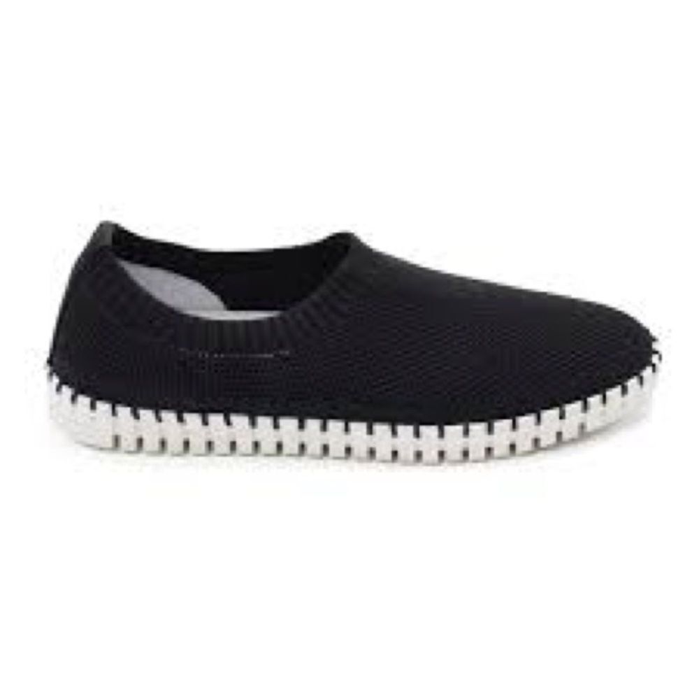 Eric Michael Lucy Black Slip On Fashion Flats size 36 size 6